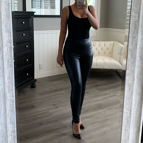 Basic Bodysuit-Black - Picture 6 of 6